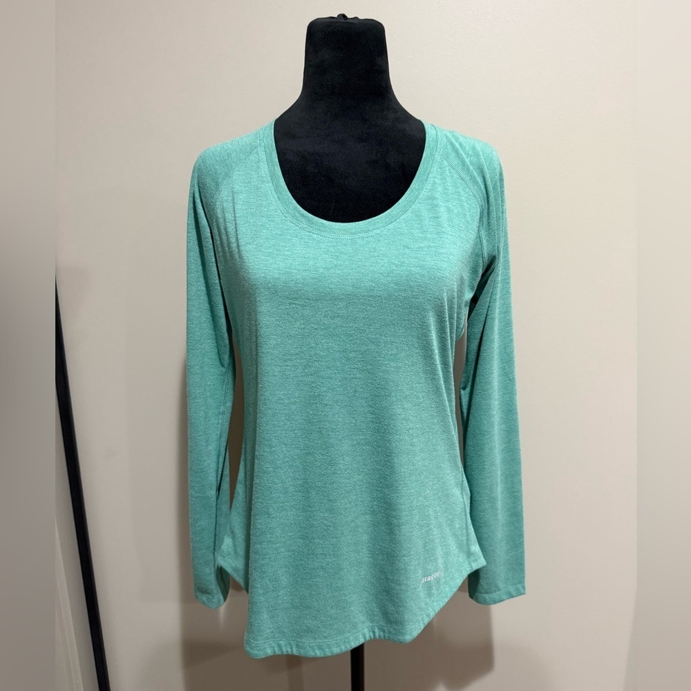 Patagonia Women's Long-Sleeved Teal Nine Trails Shirt